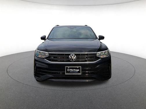 Deep Black 2023 Volkswagen Tiguan 2.0T SE R-Line Black 4MOTION