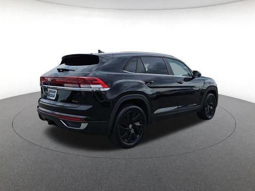 Deep Black 2024 Volkswagen Atlas Cross Sport 2.0T SE w/Technology 4MOTION