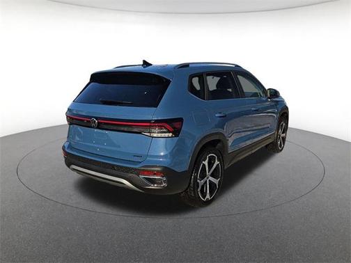 2026 Volkswagen Taos SEL