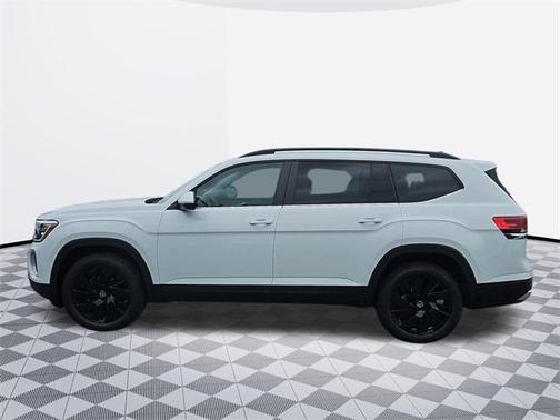 2025 Volkswagen Atlas 2.0T SE w/Technology 4MOTION