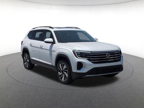 Opal White 2026 Volkswagen Atlas 2.0T SE w/Technology