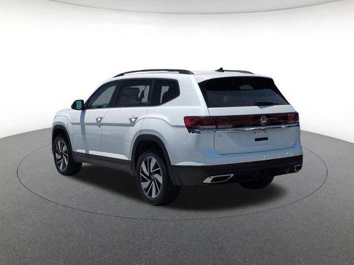 Opal White 2026 Volkswagen Atlas 2.0T SE w/Technology