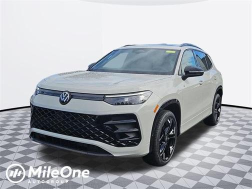 2025 Volkswagen Tiguan 2.0T SE R-Line Black 4MOTION
