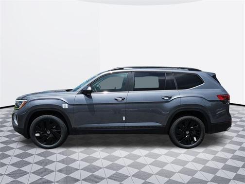 2025 Volkswagen Atlas 2.0T SE w/Technology 4MOTION