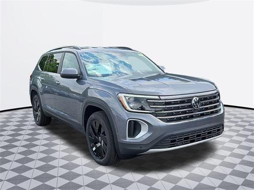 2025 Volkswagen Atlas 2.0T SE w/Technology 4MOTION