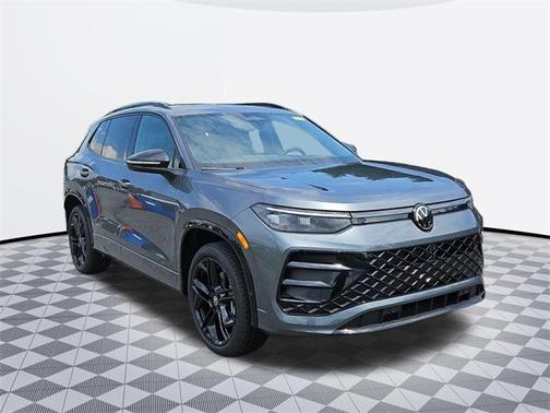 2025 Volkswagen Tiguan 2.0T SE R-Line Black 4MOTION