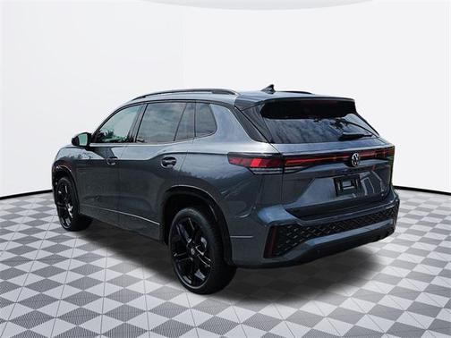 2025 Volkswagen Tiguan 2.0T SE R-Line Black 4MOTION