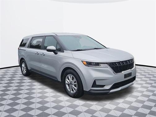 2023 Kia Carnival LX