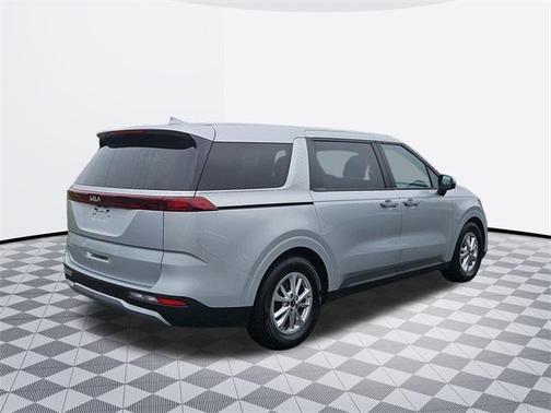 2023 Kia Carnival LX
