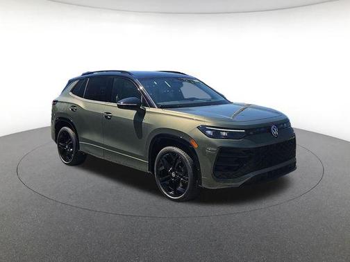 Avocado Green w/Deep Black Roof 2026 Volkswagen Tiguan 2.0T SE R-Line Black 4MOTION