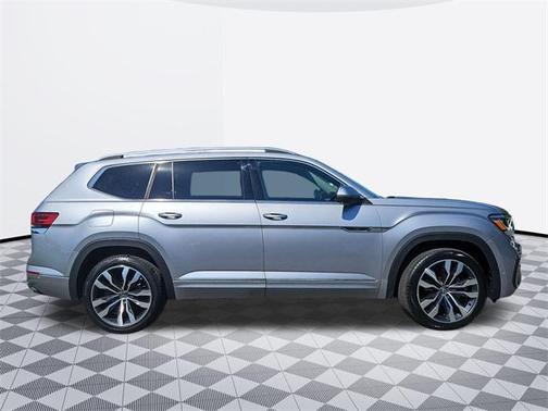 2023 Volkswagen Atlas 3.6L SEL Premium