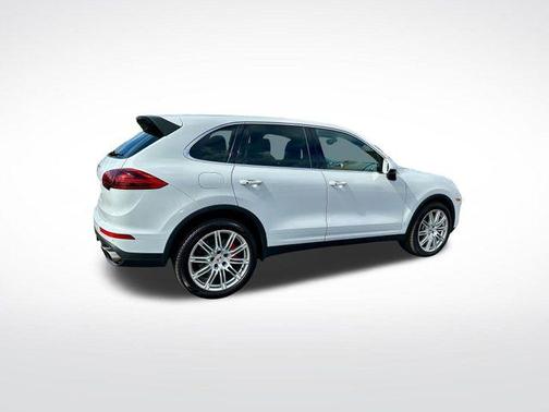 2015 Porsche Cayenne Turbo