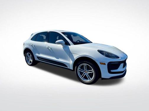 2022 Porsche Macan Base