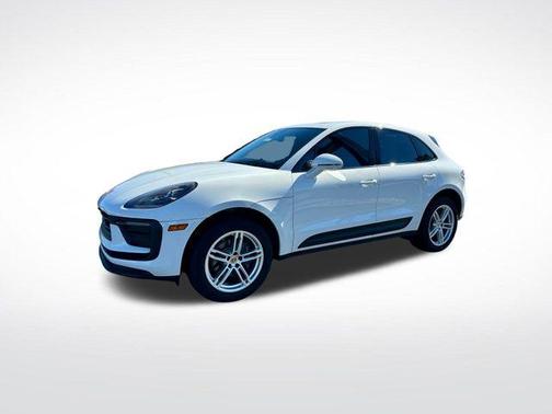 2022 Porsche Macan Base