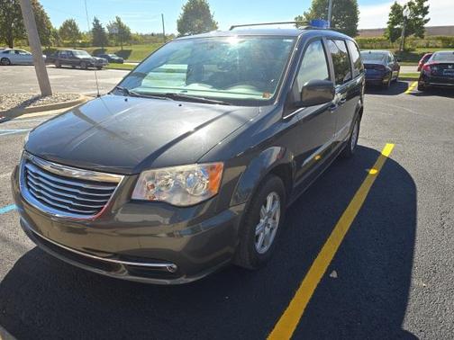 2011 Chrysler Town & Country Touring