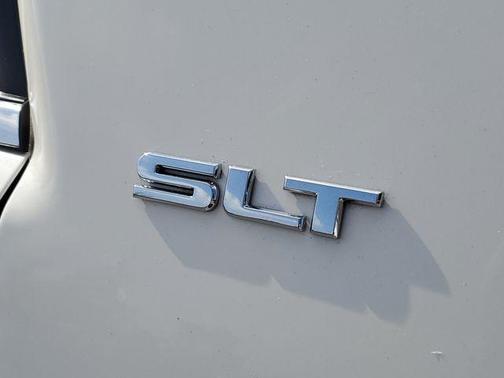 Summit White 2010 GMC Acadia SLT-1
