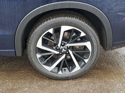 Cosmic Blue Metallic 2022 Mitsubishi Outlander SEL