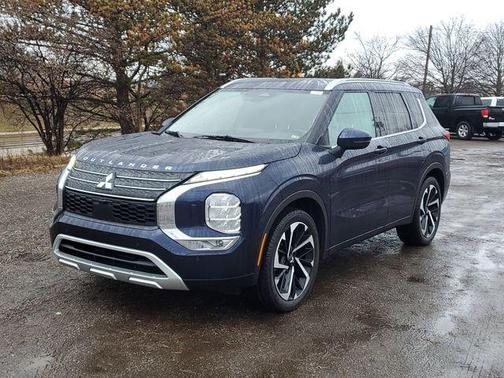 Cosmic Blue Metallic 2022 Mitsubishi Outlander SEL