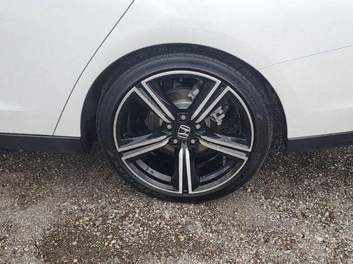 Platinum White Pearl 2023 Honda Accord Hybrid Sport