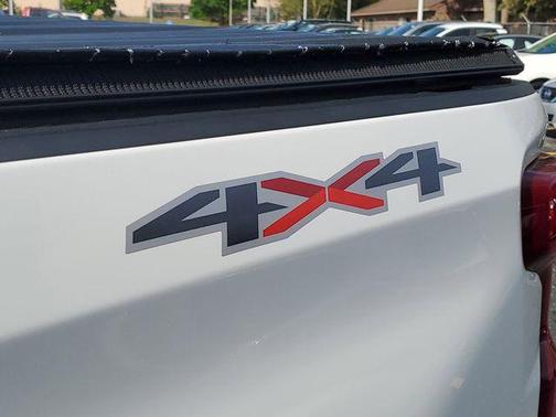 Summit White 2019 Chevrolet Silverado 1500 Custom