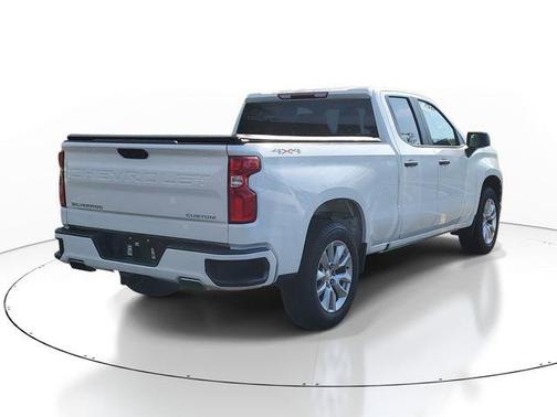 Summit White 2019 Chevrolet Silverado 1500 Custom