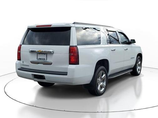 Summit White 2016 Chevrolet Suburban LT