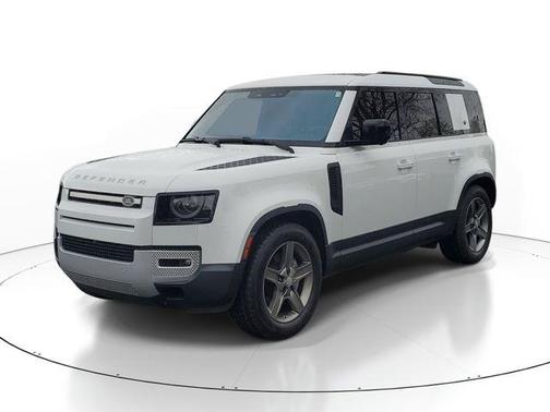 Fuji White 2020 Land Rover Defender SE