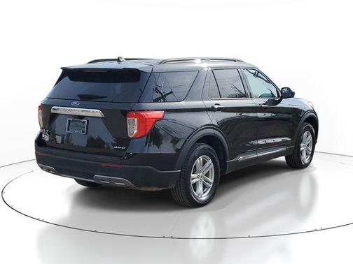 Black Metallic 2024 Ford Explorer XLT