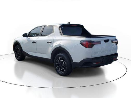Ice White 2022 Hyundai SANTA CRUZ SEL