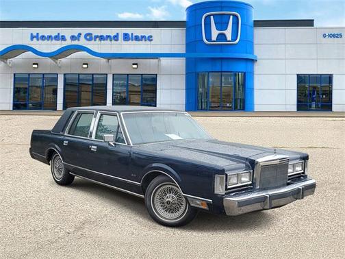 1986 Lincoln Town Car Signature