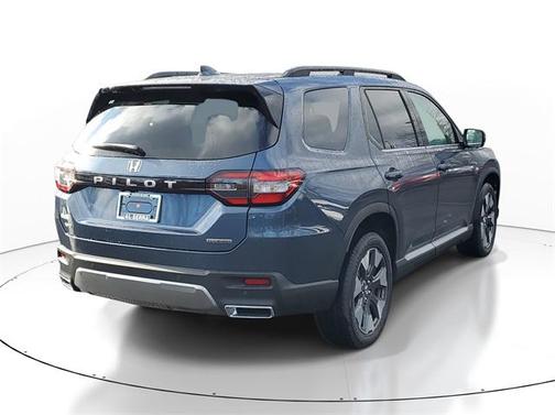2026 Honda Pilot Touring 8-Passenger