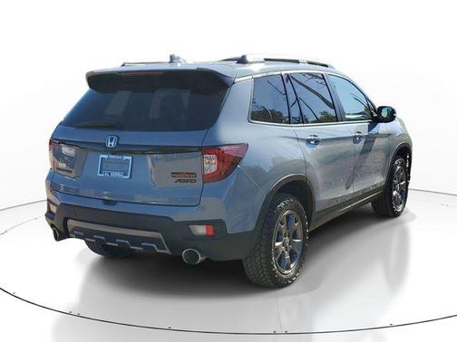 Sonic Gray Pearl 2024 Honda Passport TrailSport