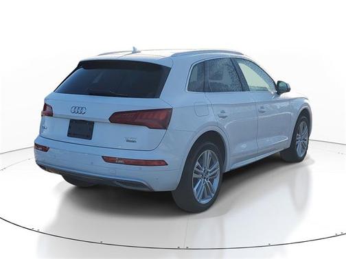 2018 Audi Q5 2.0T Prestige