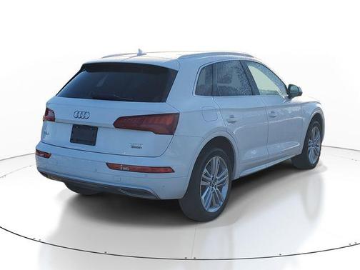 Ibis White 2018 Audi Q5 2.0T Prestige