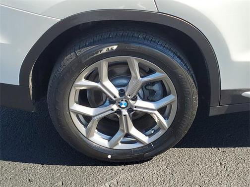 Mineral White Metallic 2020 BMW X3 xDrive30i