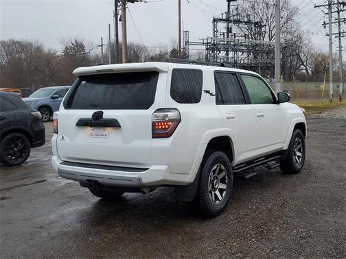 2023 Toyota 4Runner TRD Off Road