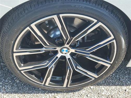 2022 BMW 230 230i