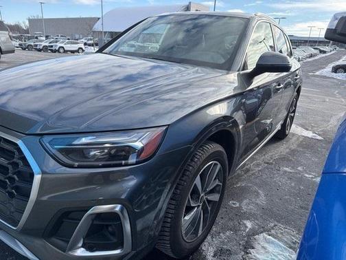 2022 Audi Q5 45 S line Premium