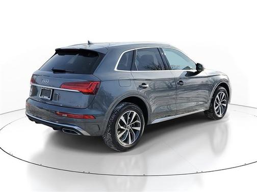 2022 Audi Q5 45 S line Premium