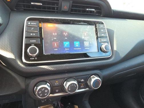 2023 Nissan Kicks S