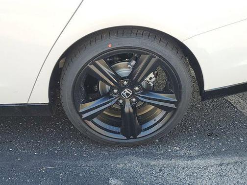 Platinum White Pearl 2026 Honda Accord Hybrid Sport-L