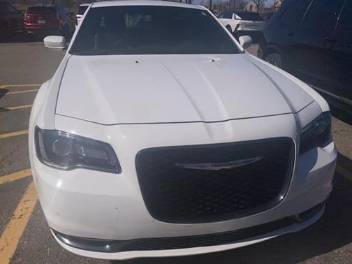 2017 Chrysler 300 S