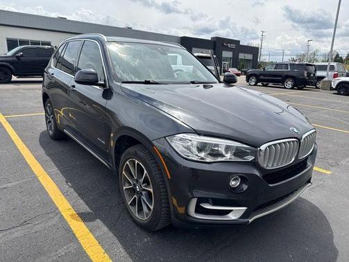 Dark Graphite Metallic 2018 BMW X5 xDrive35i