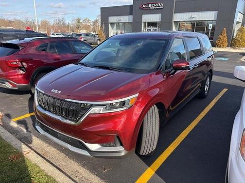 2024 Kia Carnival LX