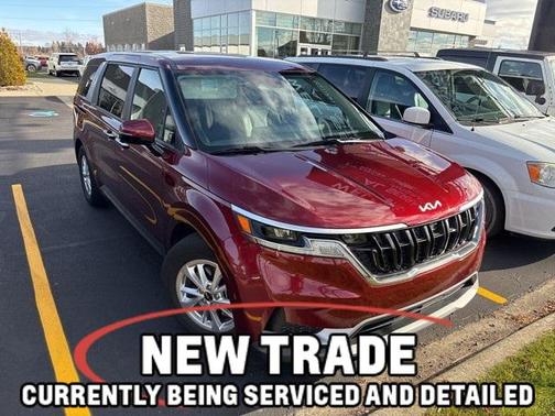 2024 Kia Carnival LX