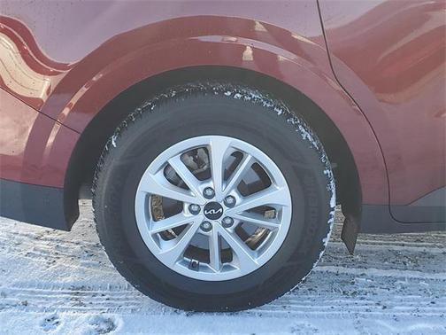 2024 Kia Carnival LX