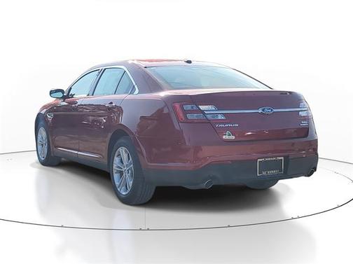 2018 Ford Taurus SEL