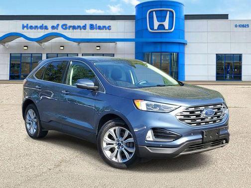 Blue 2019 Ford Edge Titanium