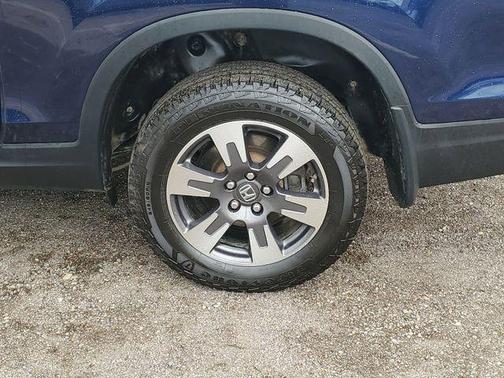 Obsidian Blue Pearl 2017 Honda Ridgeline RTL
