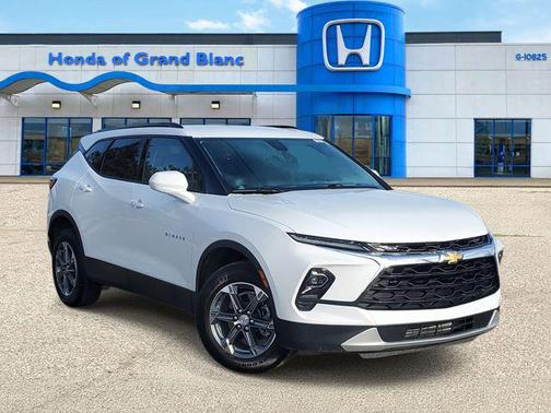 Summit White 2025 Chevrolet Blazer 2LT